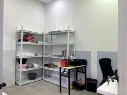 Oxley Bizhub (D14), Factory #569583801